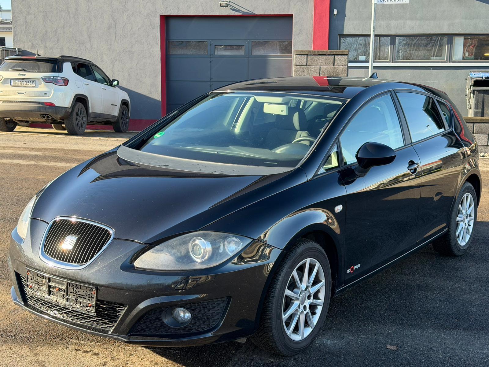 Seat Leon 1.6 TDI*Copa*Navi*Xenon*Klima*EURO5*TÜV3/27