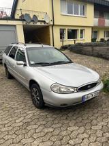 Ford Mondeo 1.8 16V CLX CLX - Ford Mondeo aus 1999: Kombi