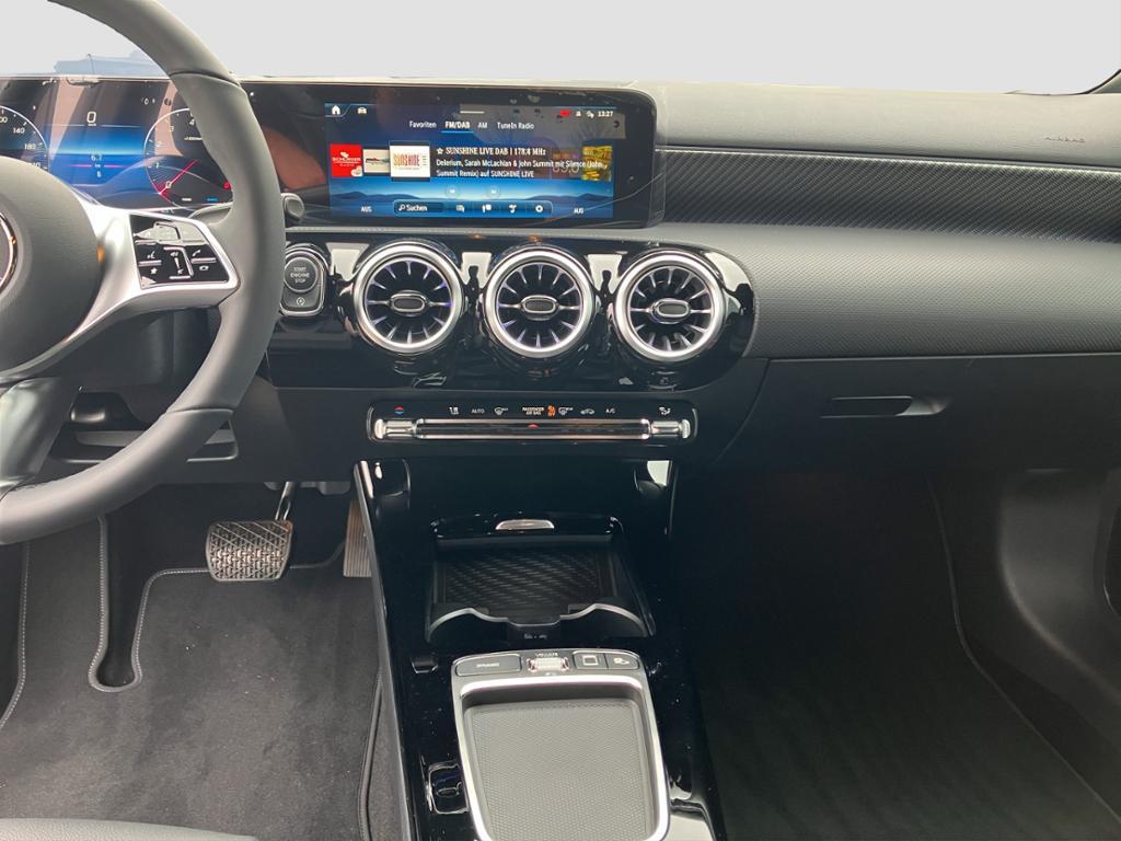 Mercedes-Benz A-Class Distronic*AHK*360*Night*Totwinkel-Assist*, миниатюра 9