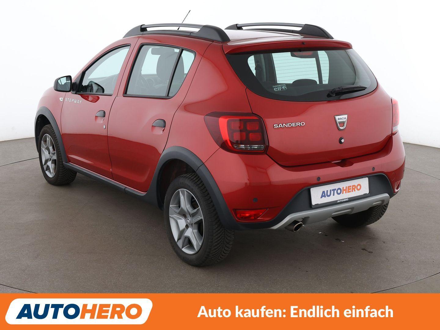 Dacia Sandero 0.9 TCe Stepway Celebration Aut.*NAVI*