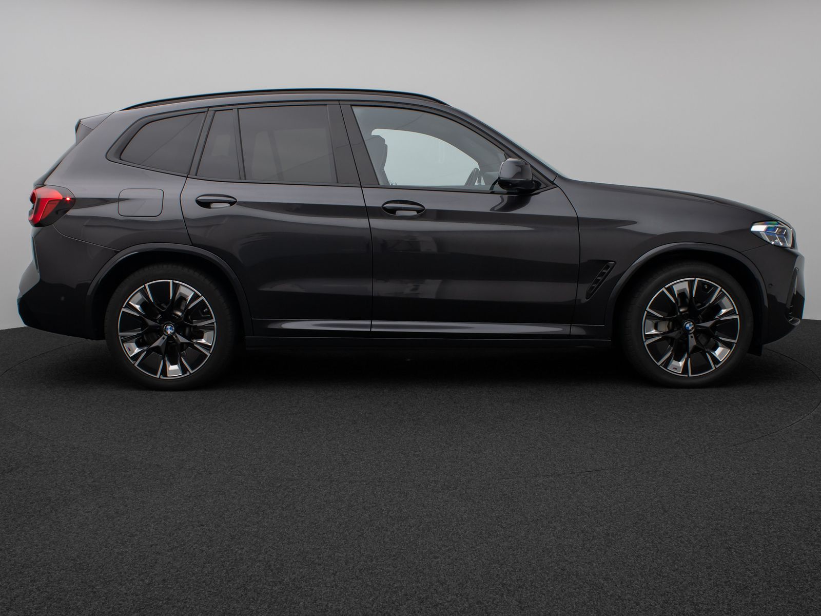 Fahrzeugabbildung BMW iX3 Impressive M Sport Pano 360°Laser HUD H/K