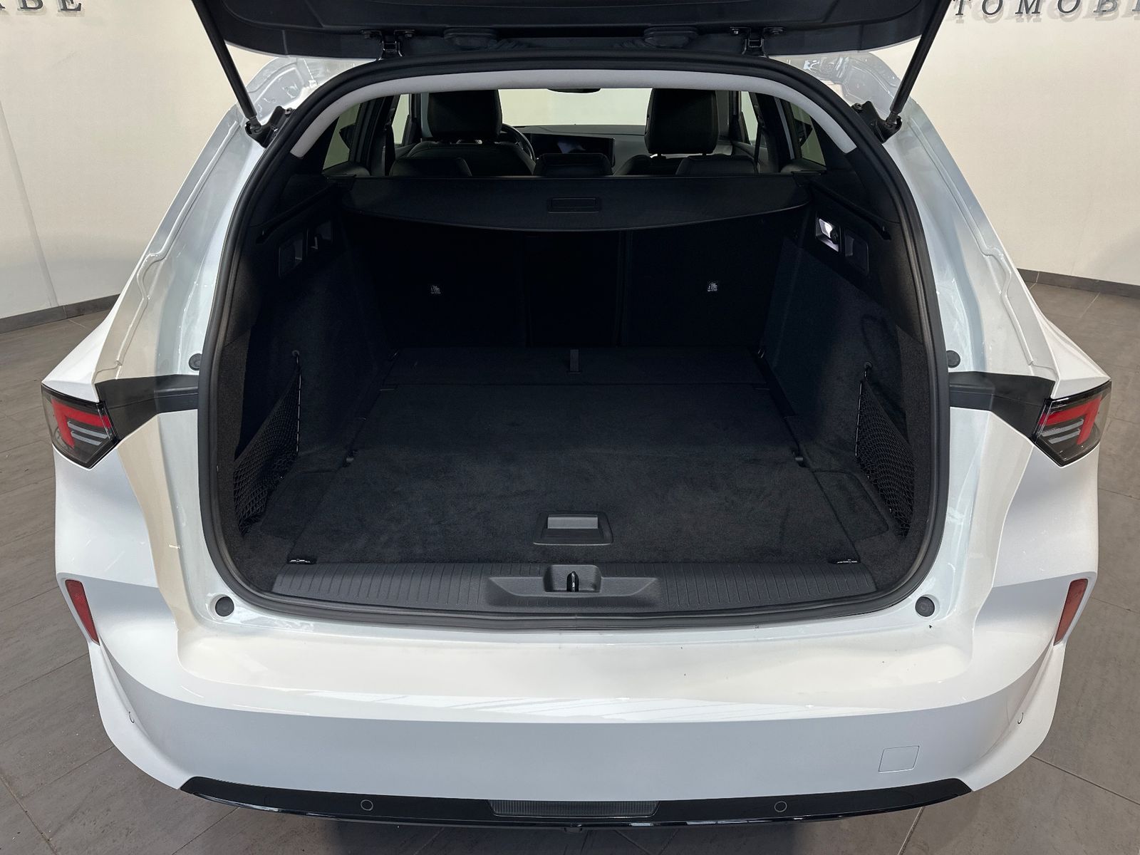 Fahrzeugabbildung Opel Astra SpT 1.5 D Automatik Business Elegance NAV