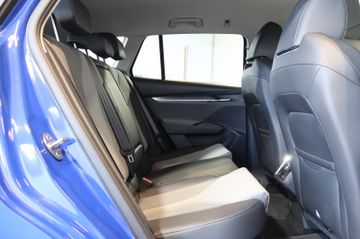 Skoda Enyaq 60 Loft WÄRMEP.+CARPLAY+ACC+SIDE+360°+KEY