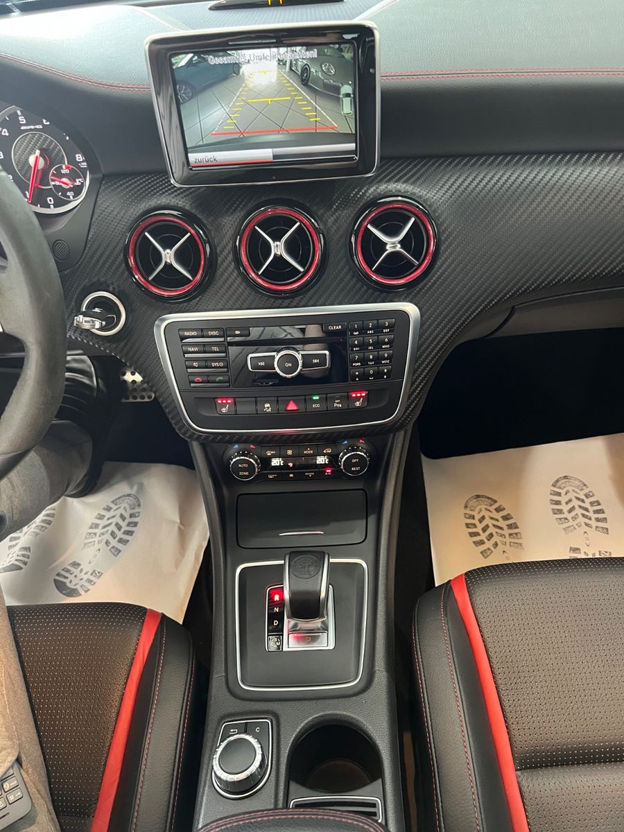 Fahrzeugabbildung Mercedes-Benz A 45 AMG 4Matic*MATT-GRAU*PERFORMANCE SITZE&AUSP