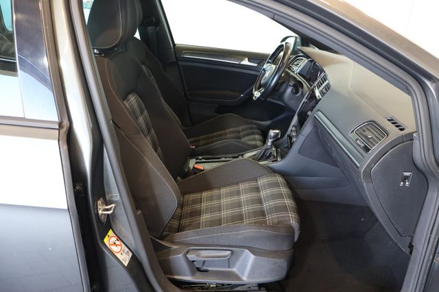 Volkswagen Golf VII GTD 2.0 TDI DSG AID+ACC+KEY+PANO+AHK
