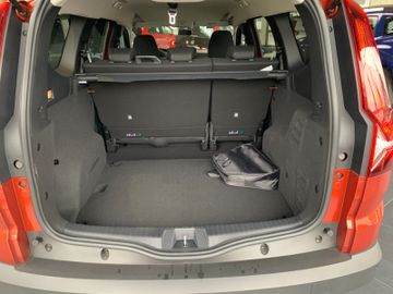 Fahrzeugabbildung Dacia Jogger TCe 110 Extreme 5-Sitzer