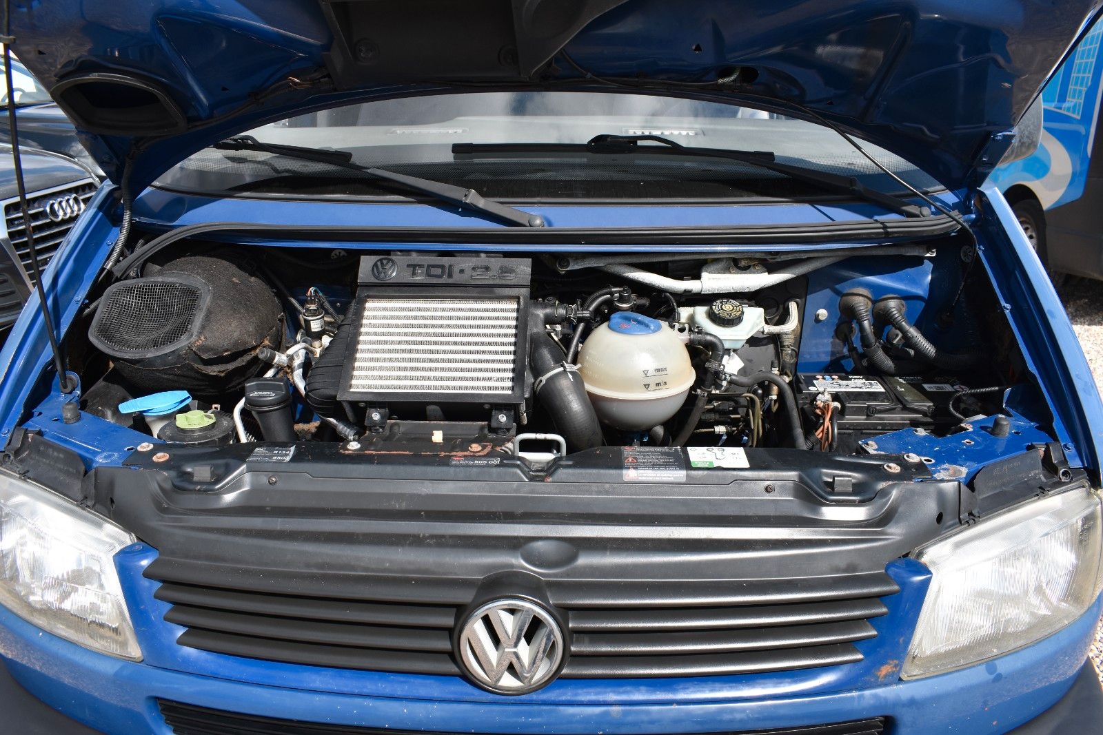 Fahrzeugabbildung Volkswagen T4 Caravelle 2.5 TDI KLIMA/SERVO/ABS/AHK
