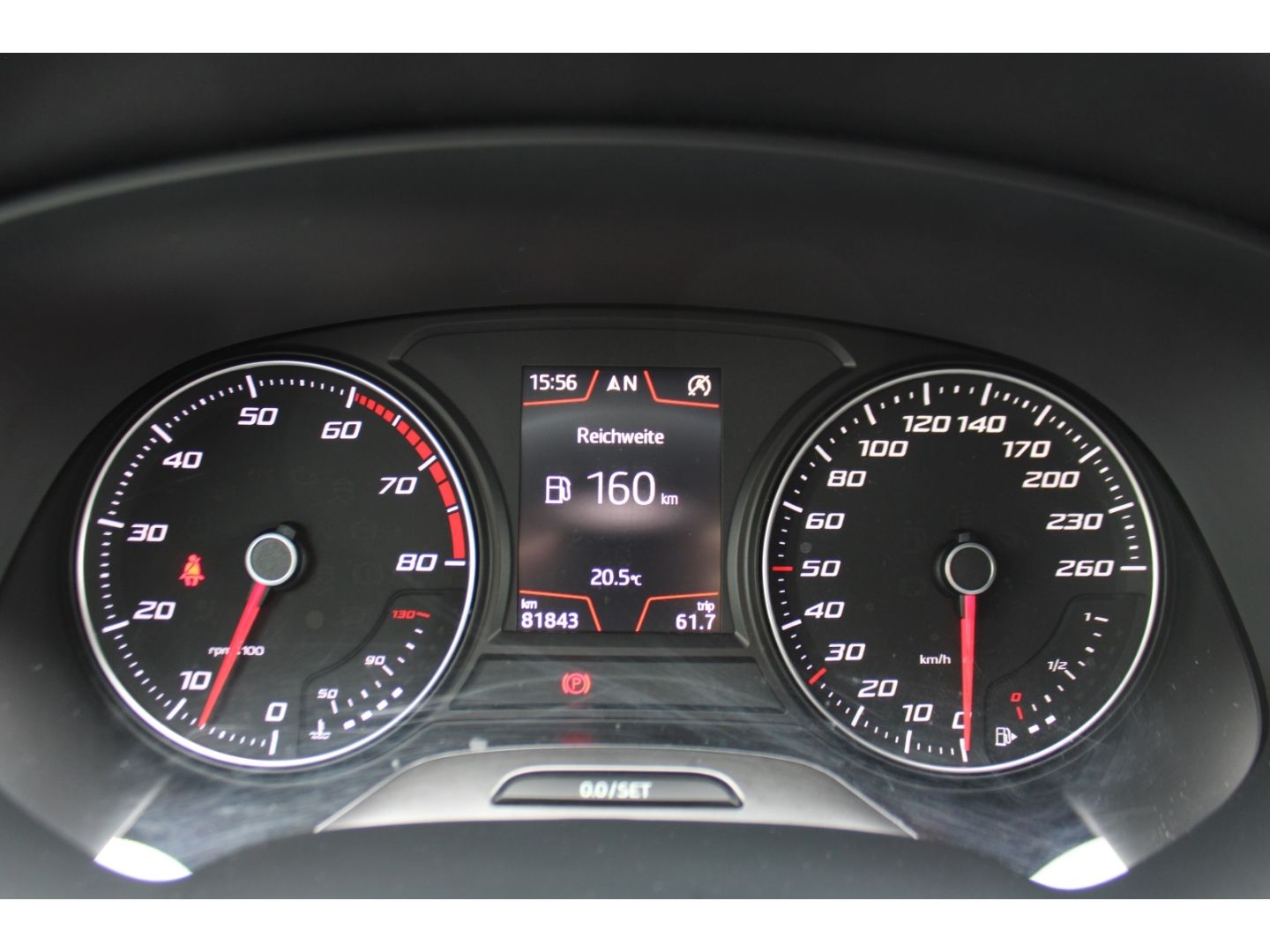 Fahrzeugabbildung SEAT Leon 1.5 TSI ST FR ACC LED Navi DAB PDC RFK AHK