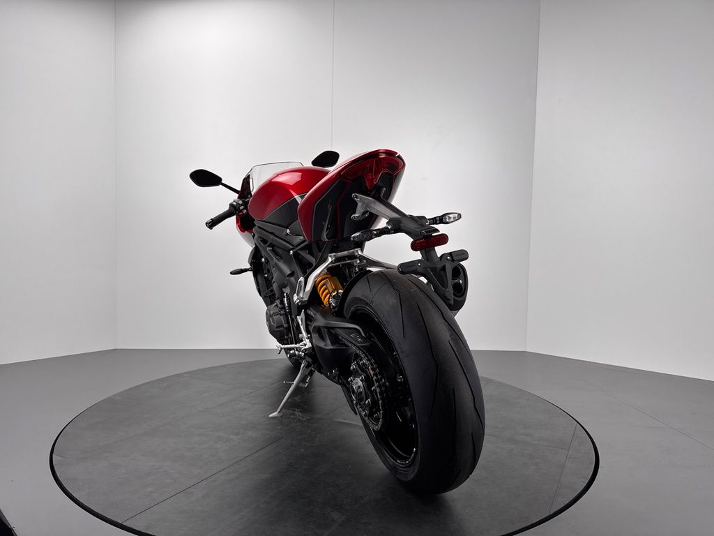 Fahrzeugabbildung Triumph SPEED TRIPLE 1200 RR *NEUFAHRZEUG