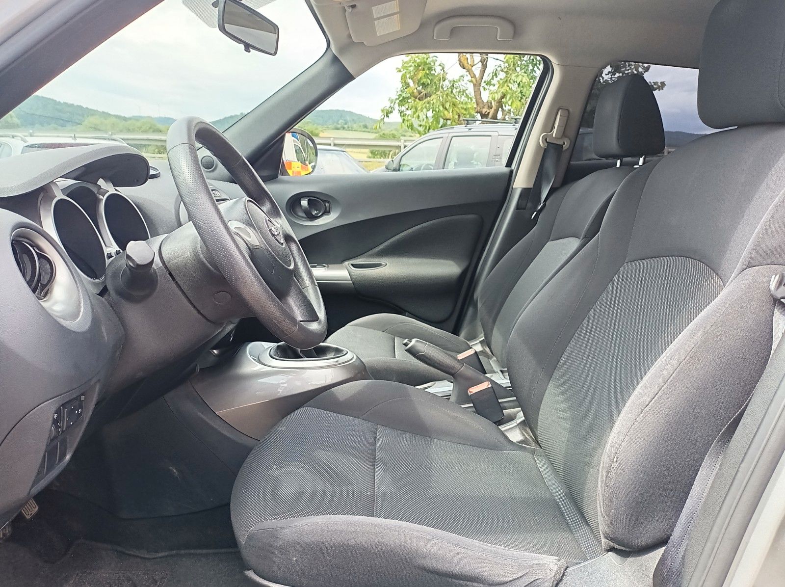 Fahrzeugabbildung Nissan JUKE VISIA+AHK+NISSAN BRAKE ASSIST+KLIMA+1.HD+++