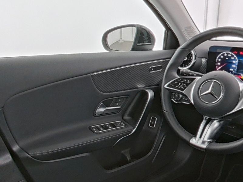 Mercedes-Benz A 250 e , PROGRESSIVE KAMERA SPUR STANDH PDC SHZ