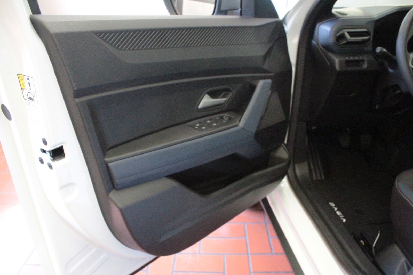 Fahrzeugabbildung Dacia Duster mild hybrid 130 4x4 Expression *Winterp.*