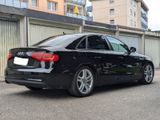 Audi A4 B8 8K2 Facelift S-line 2.0 TFSI 211 PS - Audi A4 aus 2012: Facelift