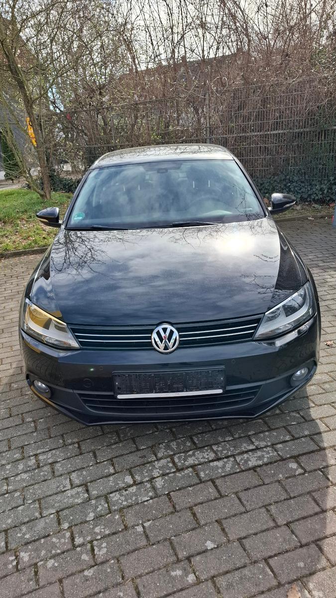 Volkswagen Jetta VI Comfortline