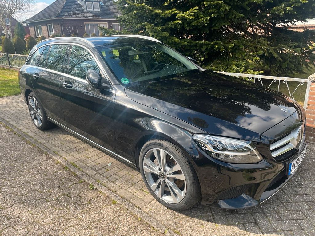 Image of Mercedes-Benz C 220
