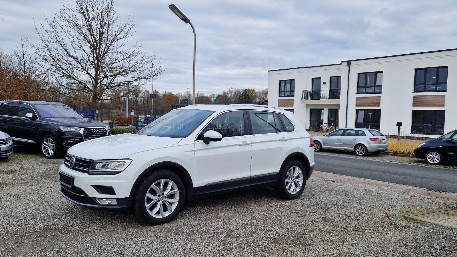 Volkswagen Tiguan 2.0 TDI Highline DSG 4Motion-LED*AHK*NAVI