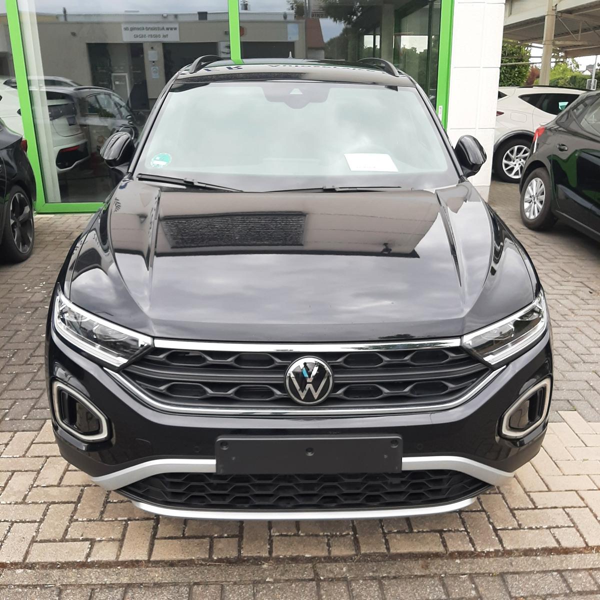 Volkswagen T-Roc 1,5TSI Autom.GOAL  AHK-Navi-Kamera-LED-18"