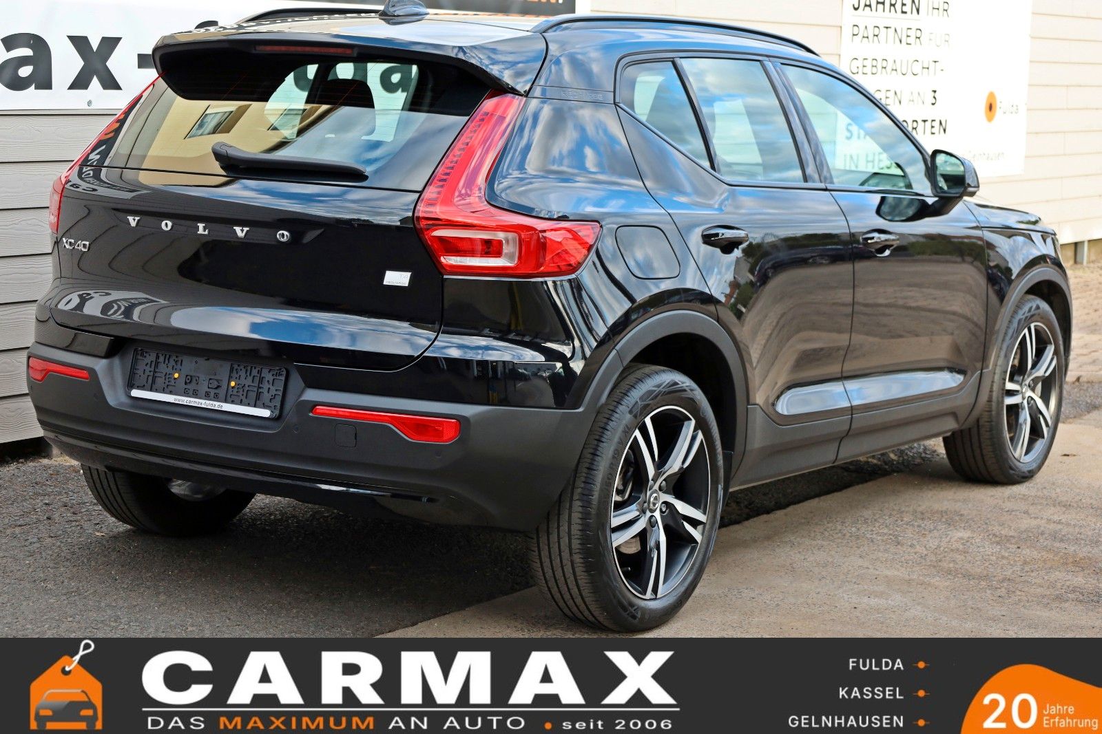 Fahrzeugabbildung Volvo XC40 R Design T.Leder,Navi,LED,Kamera,Apple CarP