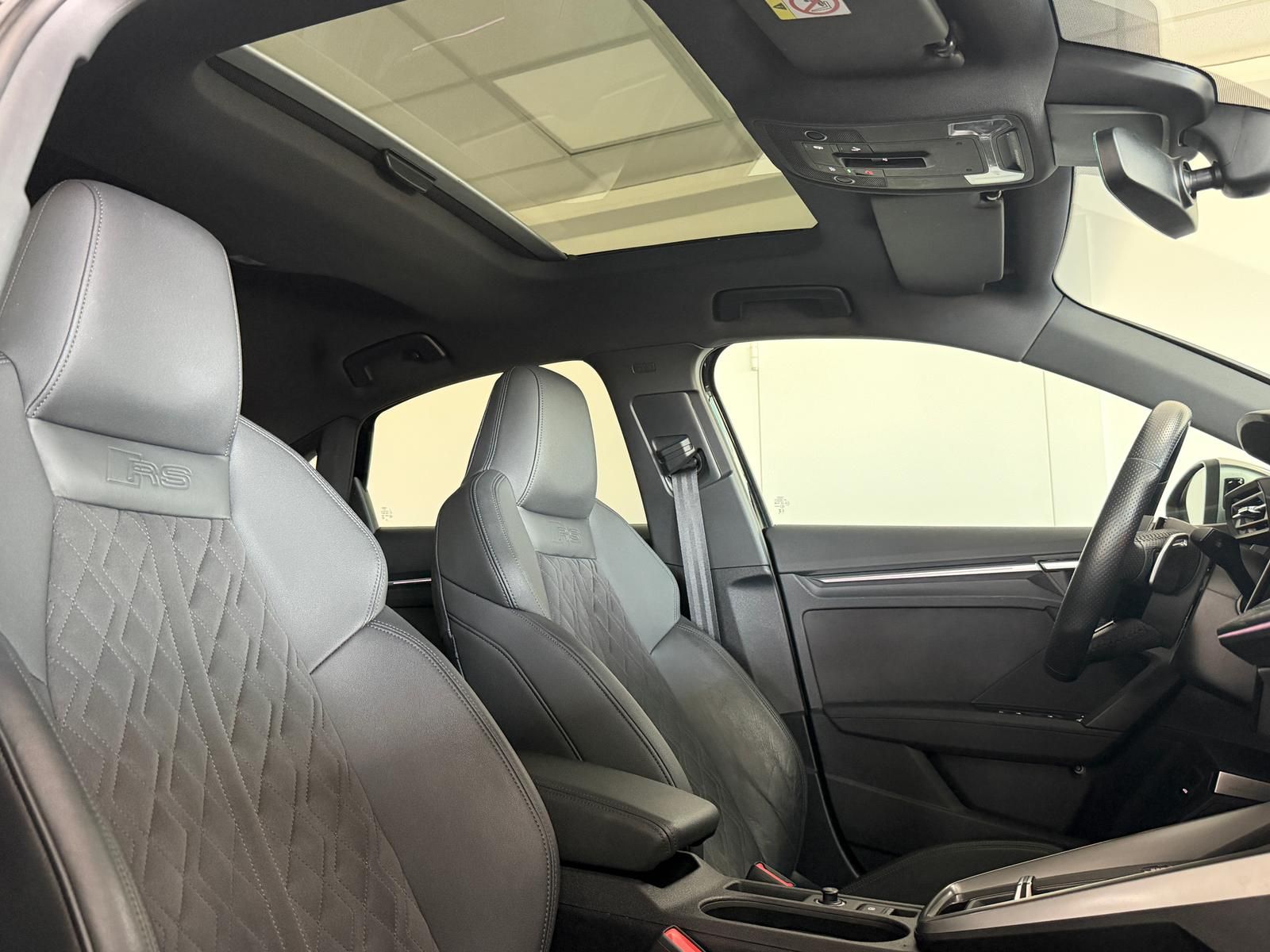 Audi RS3 2.5 TFSI qu. Limousine MATRIX B&O Pano ACC foto 8