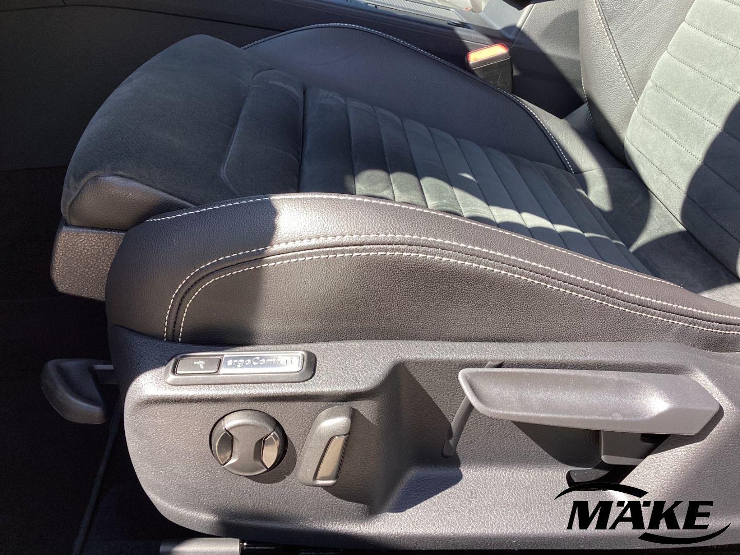 Passat Elegance 2.0 TDI DSG 4motion AHK STDHZG R