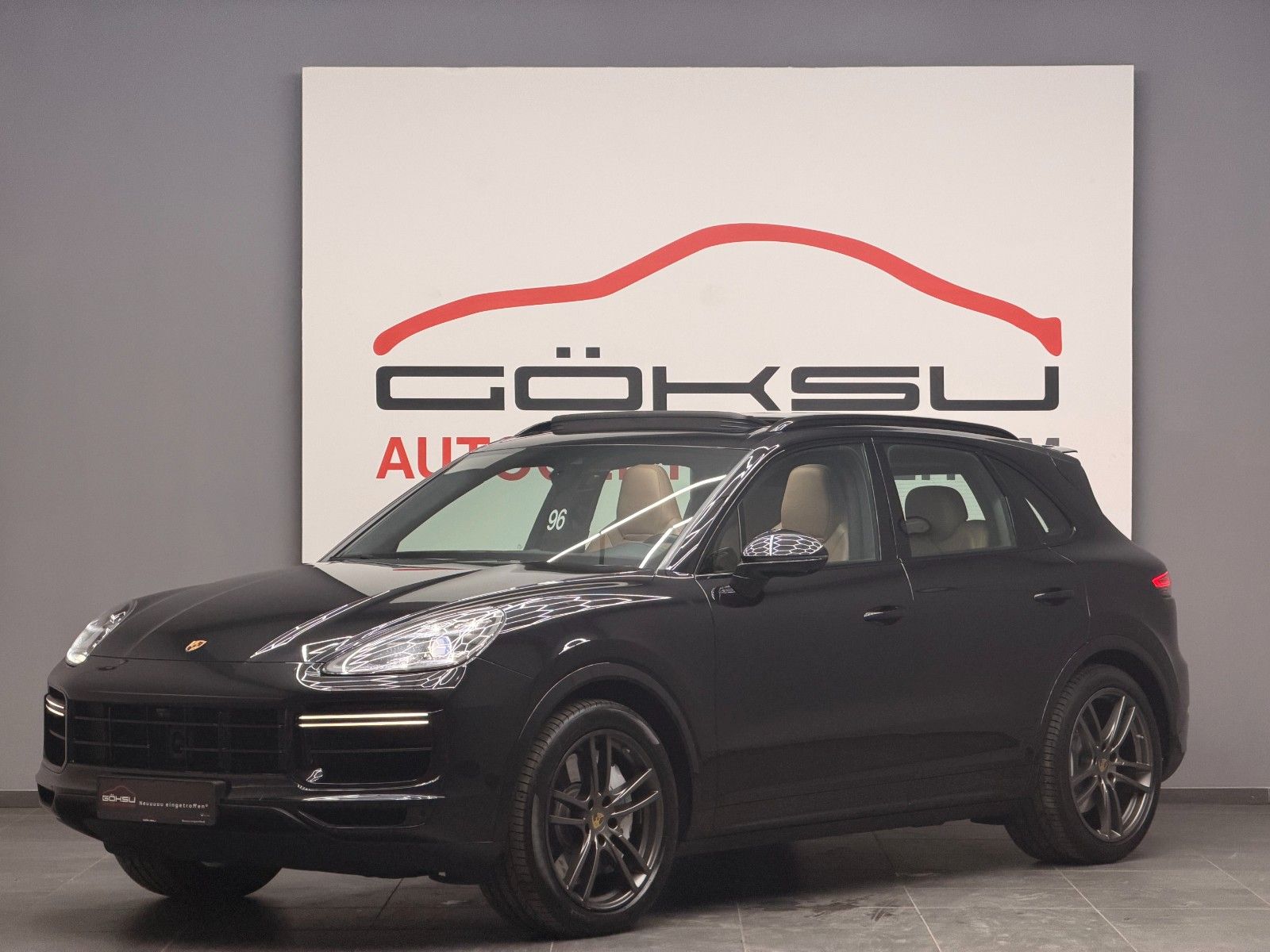 PORSCHE Cayenne Turbo*Pano*Matrix*360*AHK*4-Rad.Lenk*ACC