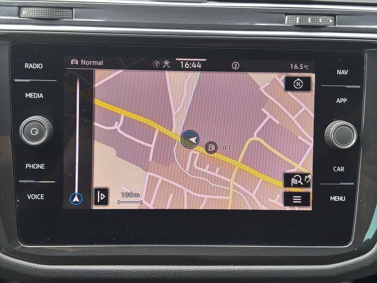 Tiguan Life 2.0 TDI DSG ACC MATRIX-LED RFK