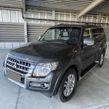 Mitsubishi Pajero 3,2 DI-D 4WD Top Automatik Top - Mitsubishi Pajero Top mit Diesel-Antrieb
