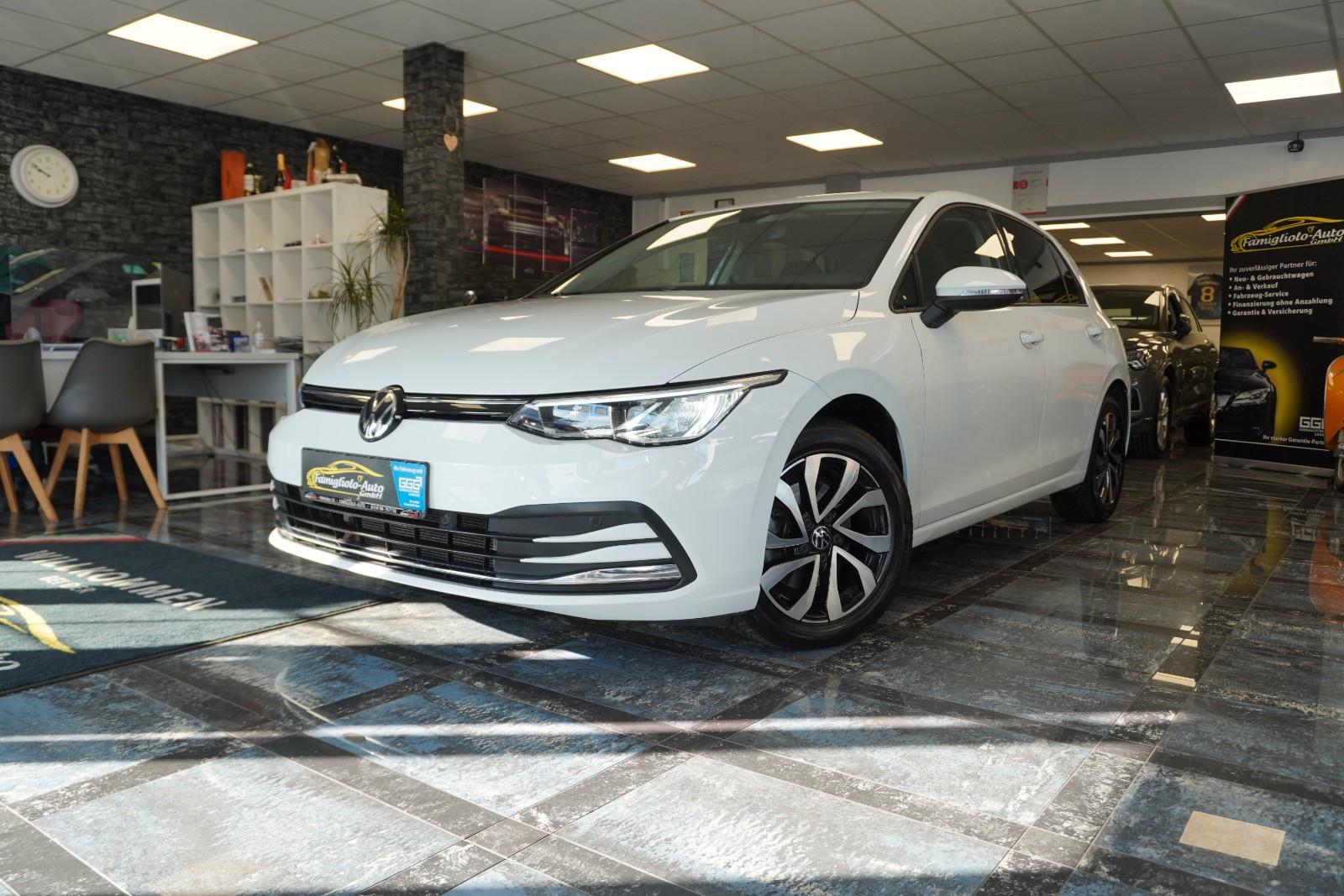 Volkswagen Golf VIII Lim. Active/Kamera/LED Schein/Navi