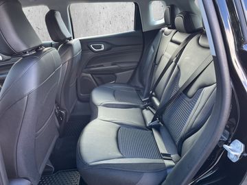 Jeep COMPASS e-Hybrid 1.5l *SHZ*PDC*ALLWETTER*