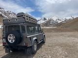 Land Rover Defender 110 TD4 Station Wagon E E - Land Rover Defender von privat