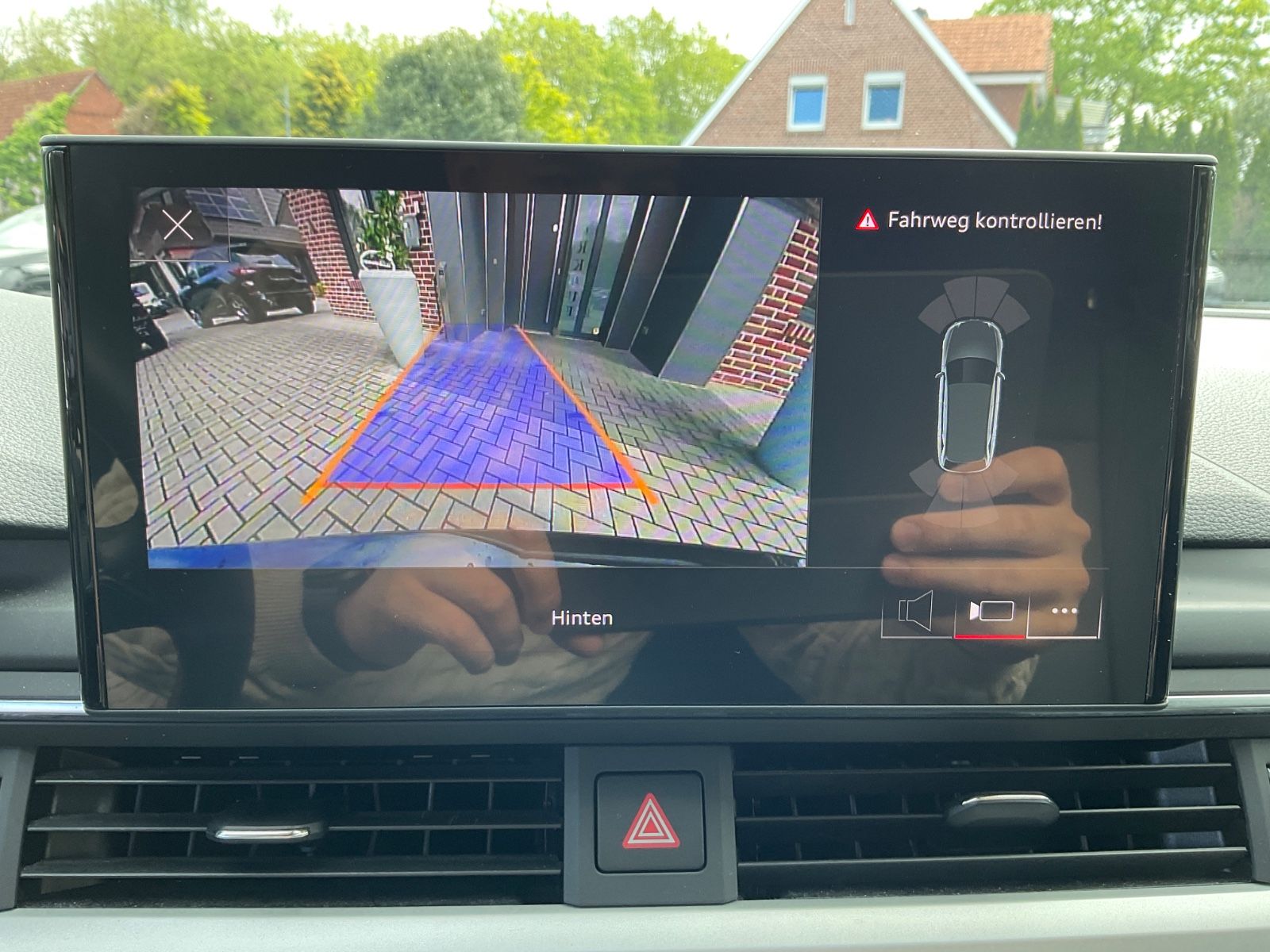 Fahrzeugabbildung Audi A4 Avant 40 TDI S tr. quattro,Kamera,Leder,ACC