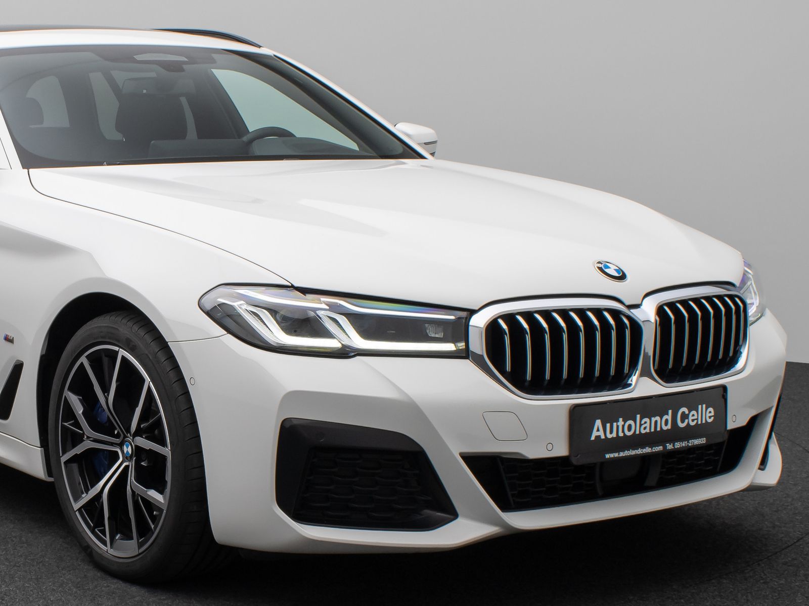 Fahrzeugabbildung BMW 540d xD M Sport Panoram Kamera Laser HUD H/K 19"