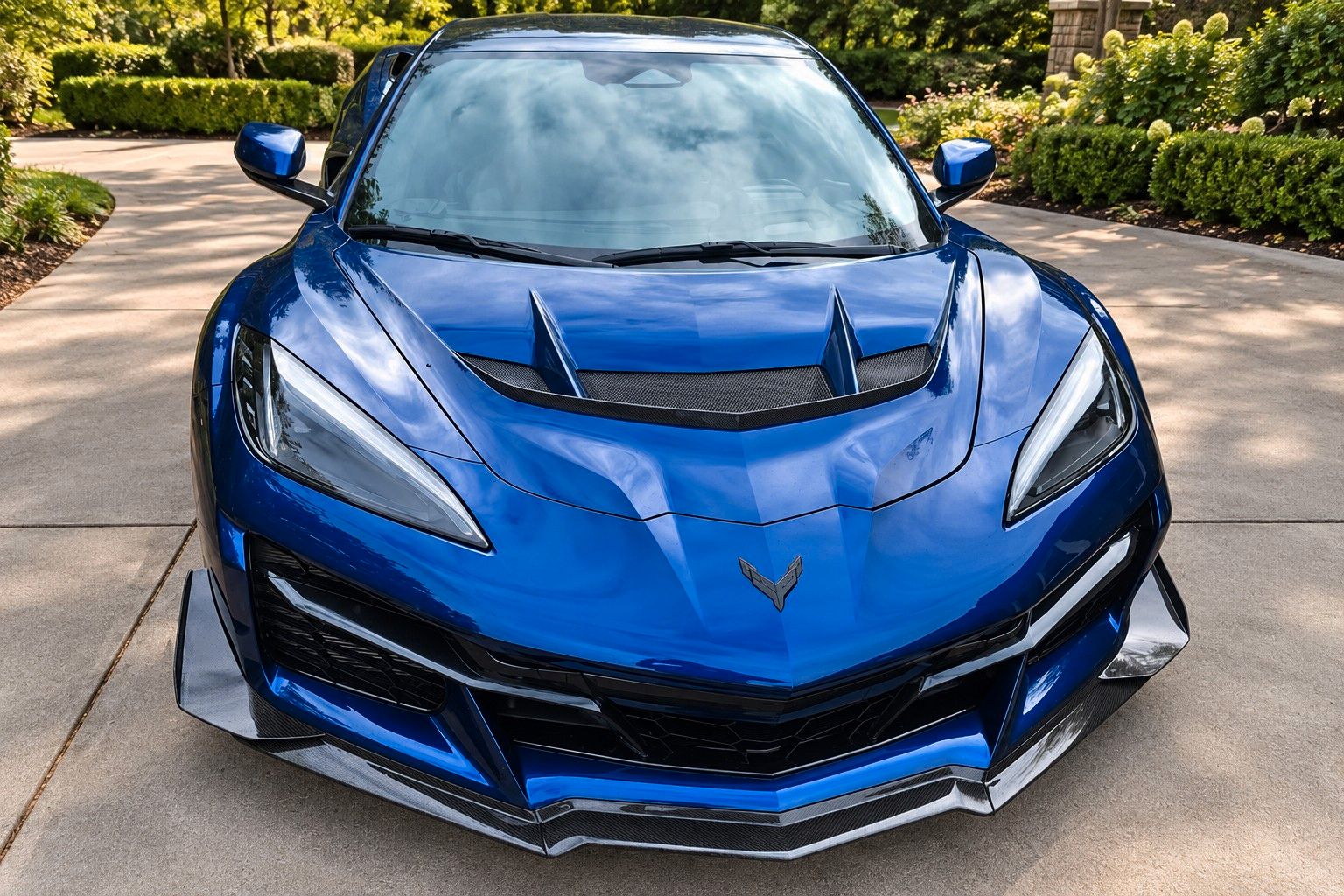 Vehicle photo 2