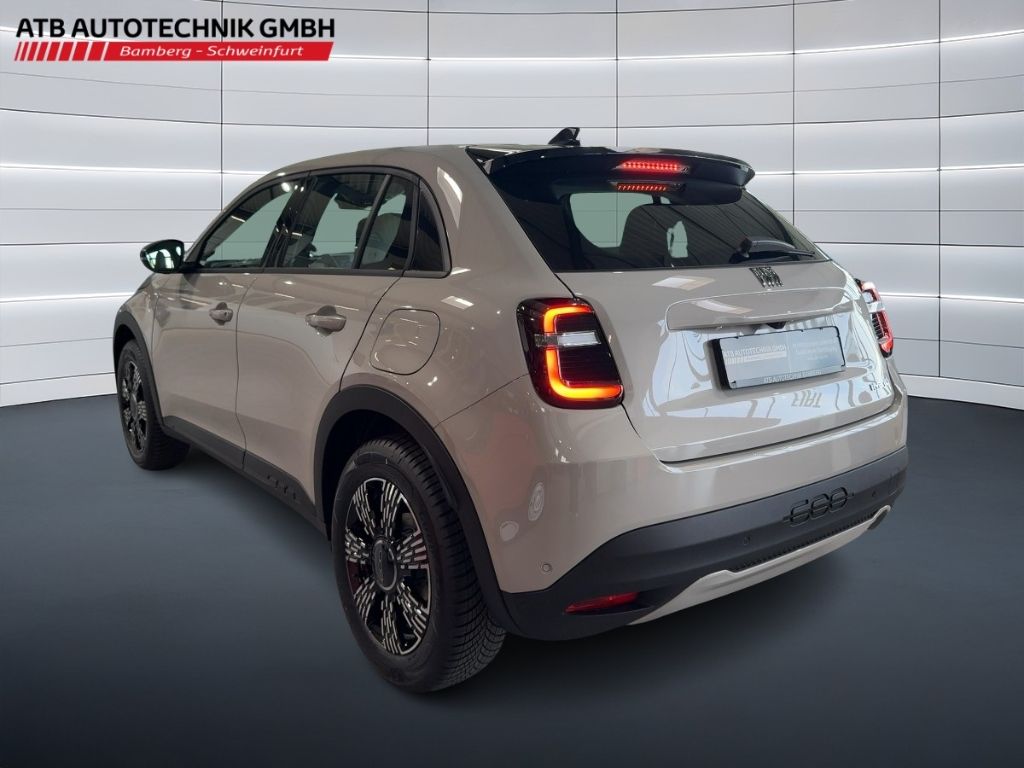 Fahrzeugabbildung Fiat 600 Hybrid Business Edition LMF ALWETTER, PDC, N