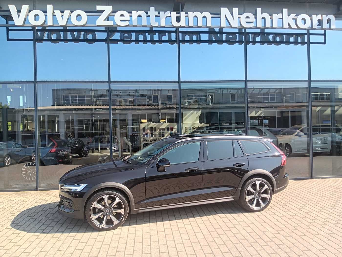 Fahrzeugabbildung Volvo V60 Cross Country B4D AWD Ultimate 'Massagesitze