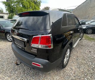 KIA Sorento - 4