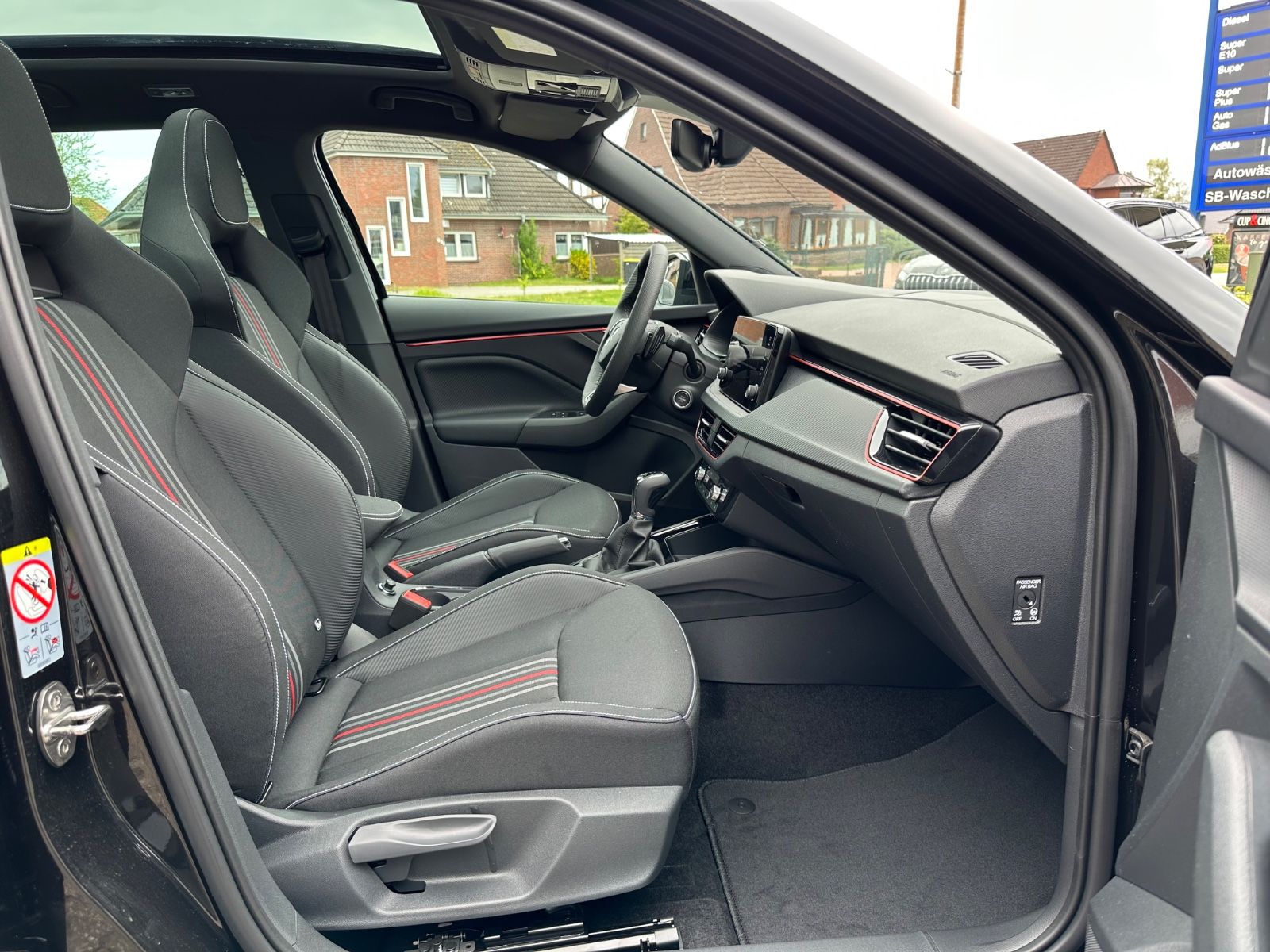 Fahrzeugabbildung SKODA Kamiq Monte Carlo 1.0 TSI DSG ACC/Matrix/Pano