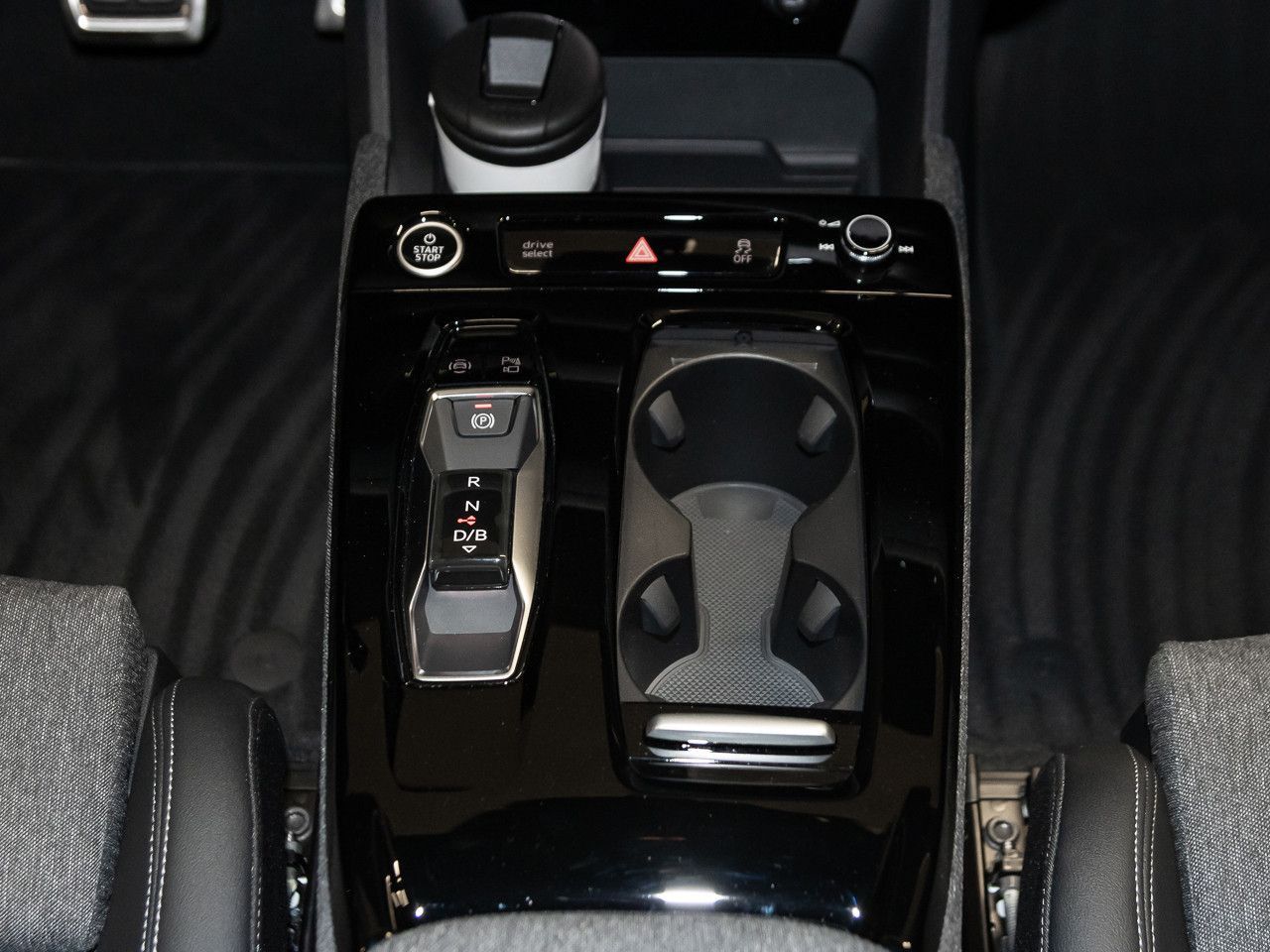 Audi Q6 e-tron - Bild 21