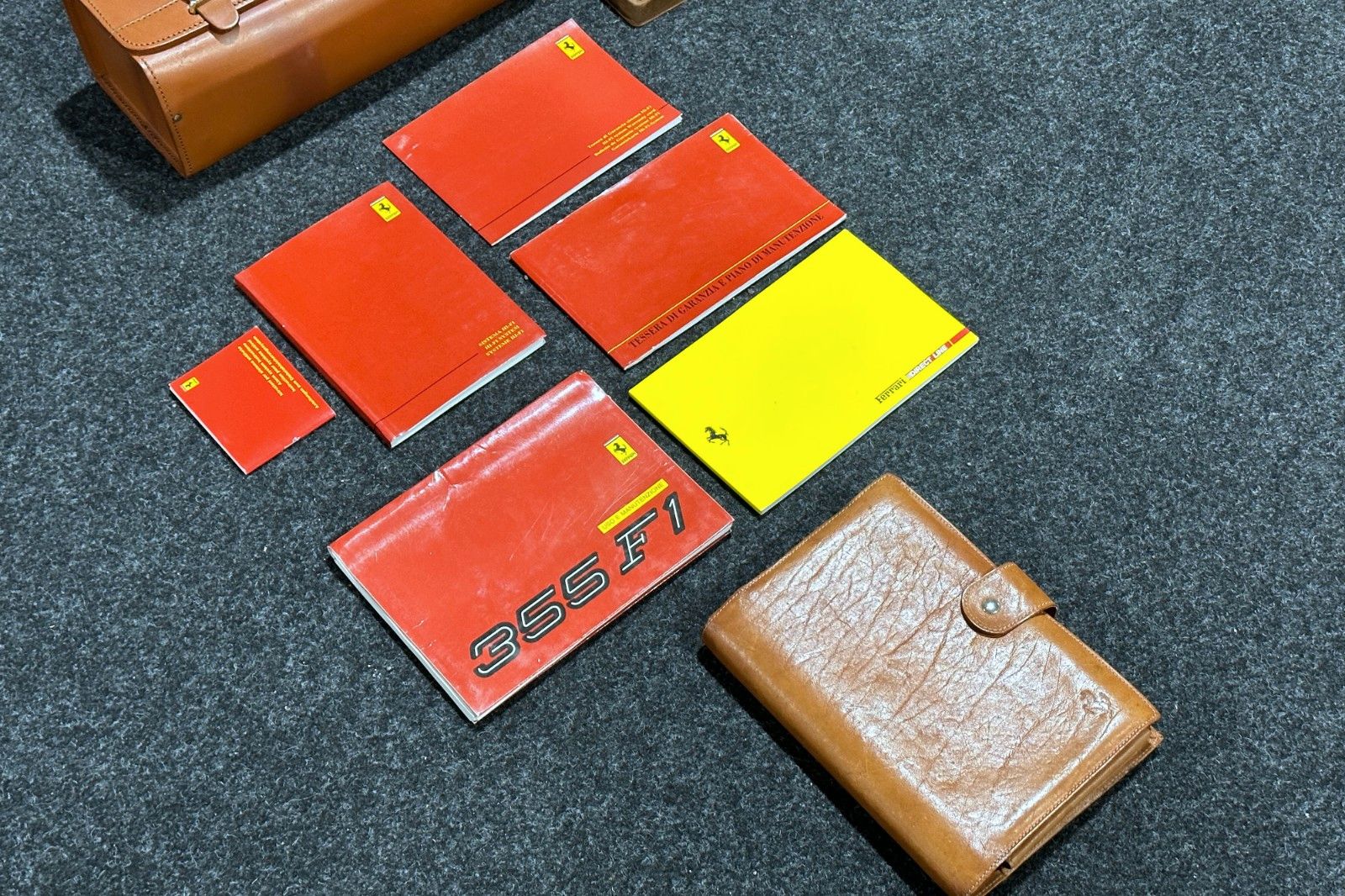 Fahrzeugabbildung Ferrari F355 F1 GTS - Zahnriemen neu