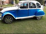 Citroën 2 CV - Citroën 2 CV mit Benzin-Antrieb
