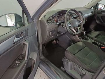 Volkswagen Tiguan - 10