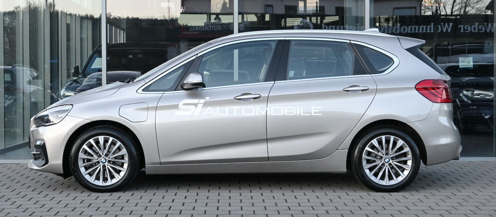 Fahrzeugabbildung BMW 225xe Active Tourer iPerform. Luxury Line °ACC°