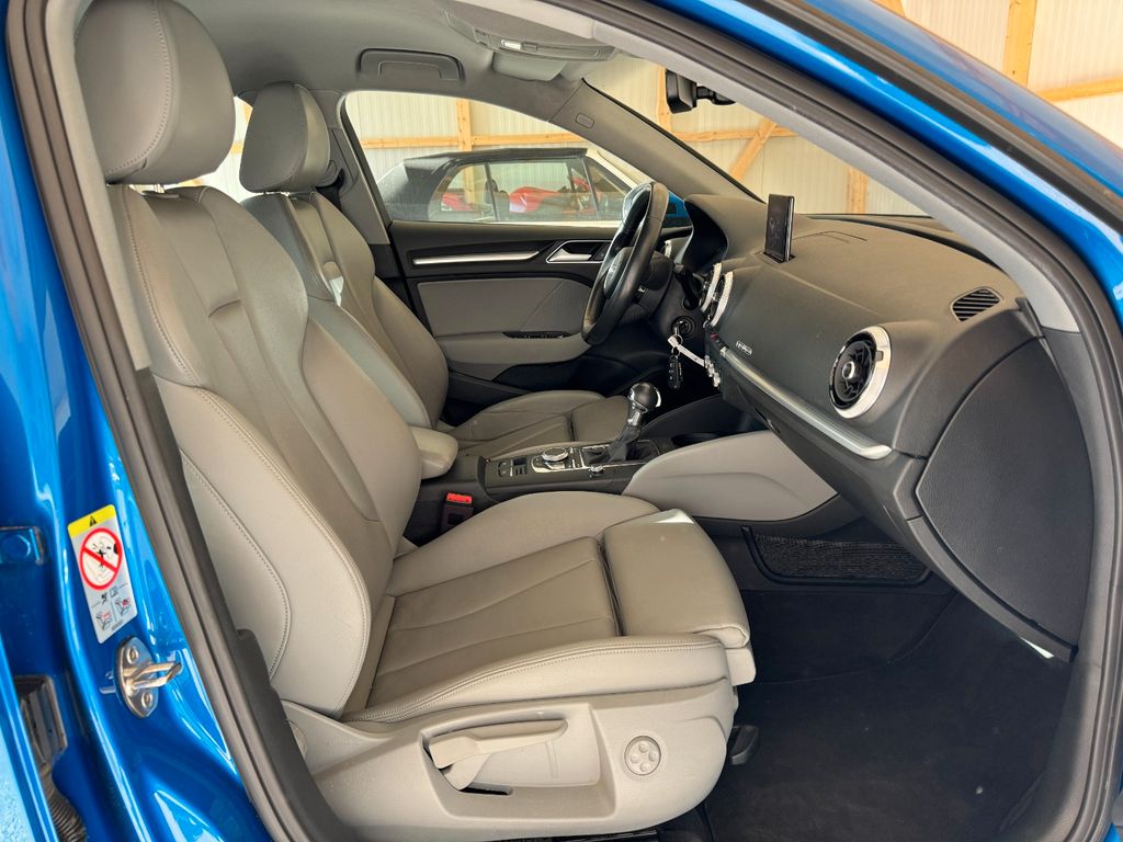 Audi A3 2.0 TFSI S tronic quattro,1Hand,ACC,RFK,Leder