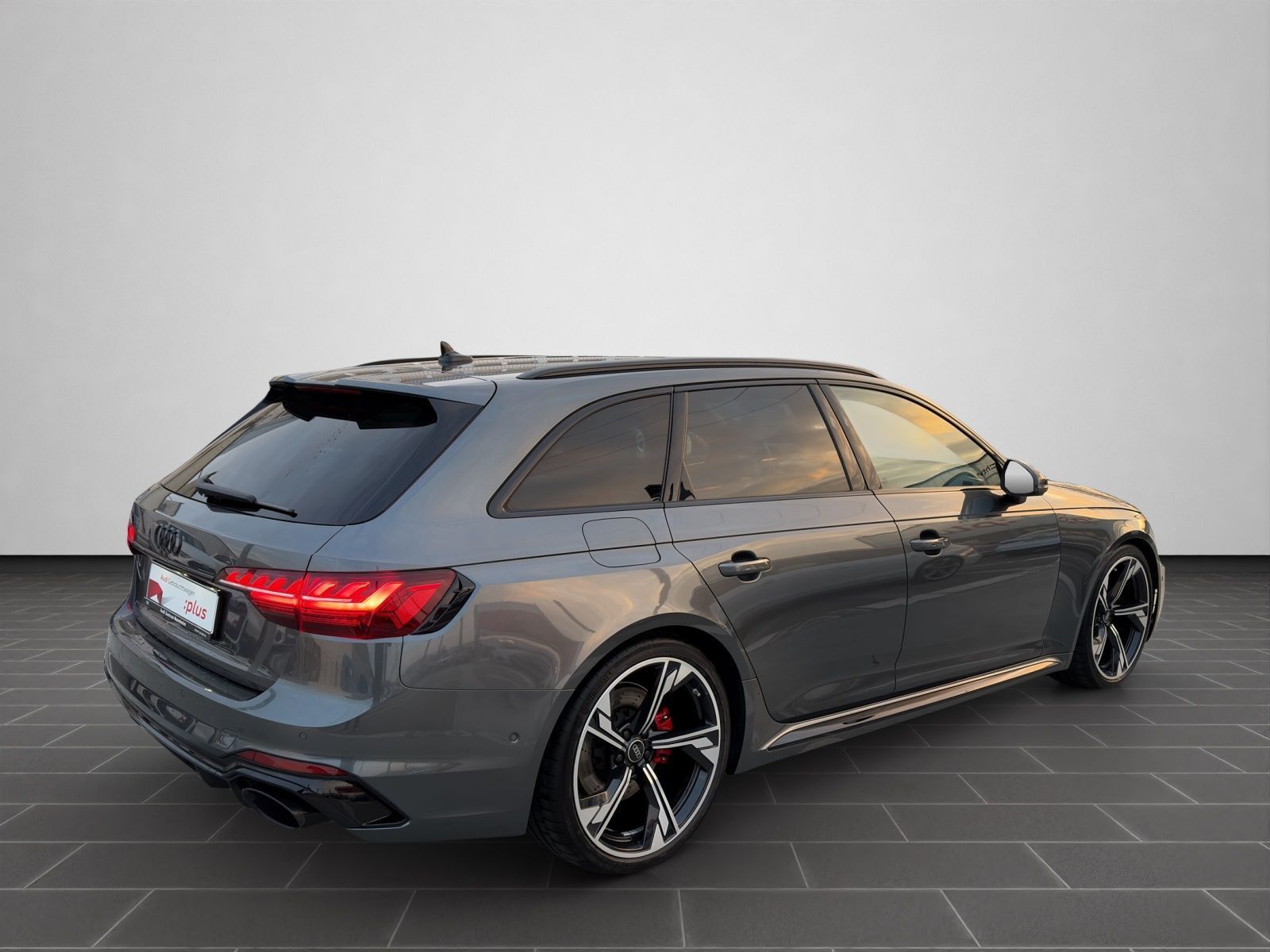 Audi RS4 - Bild 2