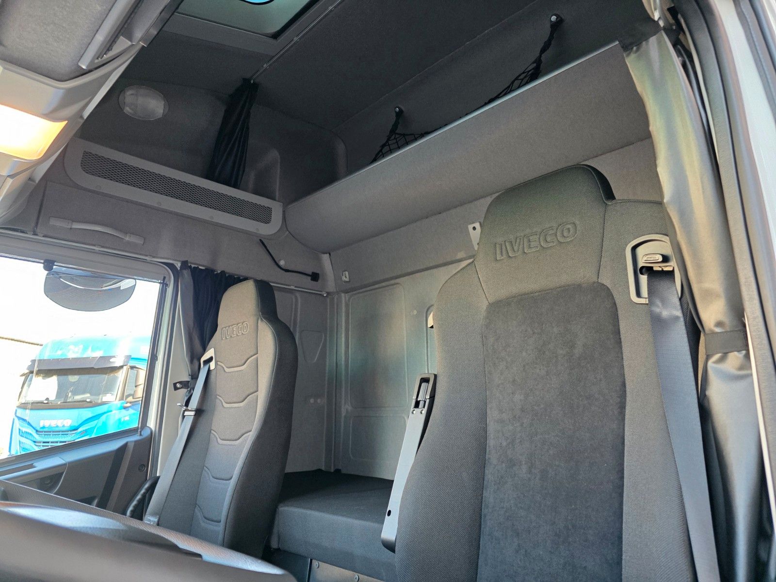 Fahrzeugabbildung Iveco Eurocargo ML80E21/P LBW 1.000kg L-Haus