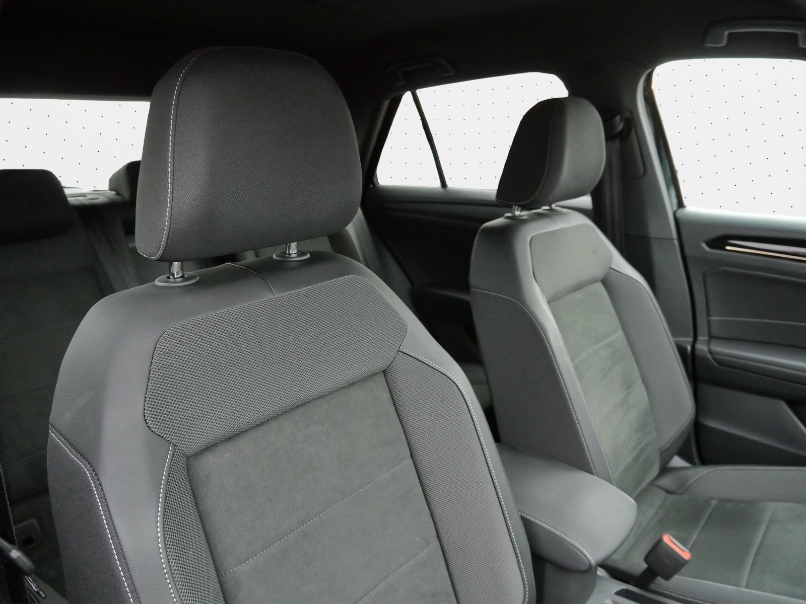 Volkswagen T-Roc - Bild 10