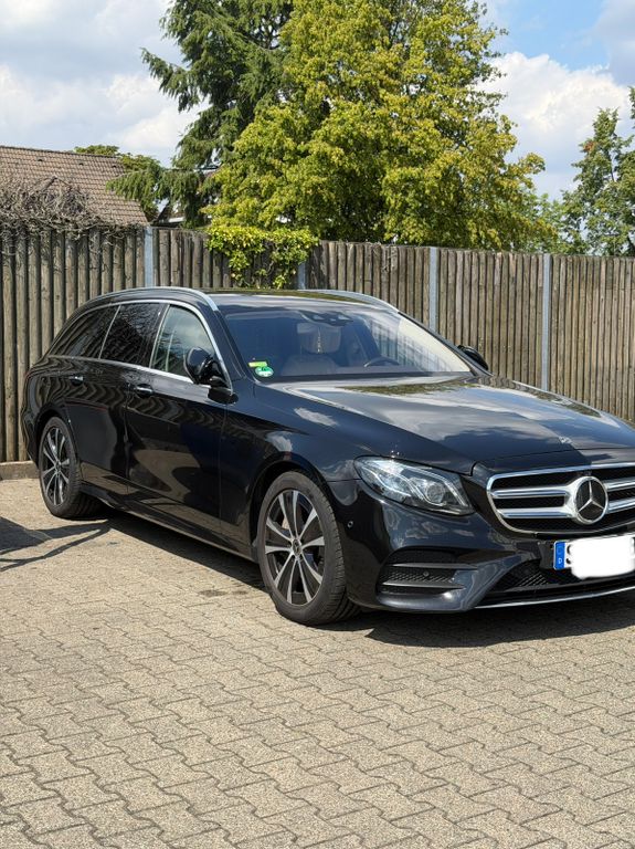 Image of Mercedes-Benz E 350