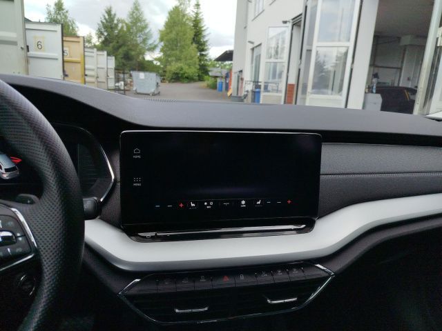 Fahrzeugabbildung SKODA Octavia Combi Style 2.0 TDI DSG