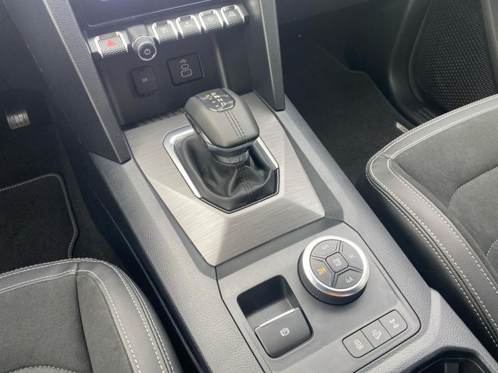 Fahrzeugabbildung Volkswagen Amarok 3.0 TDI V6 4MOTION Autm. Dark Label