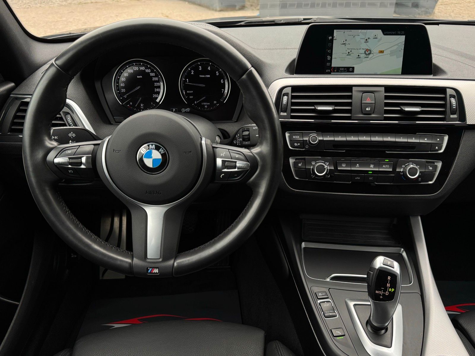 Fahrzeugabbildung BMW 120i Edition M Sport Shadow Leder Temp. SHZ PDC